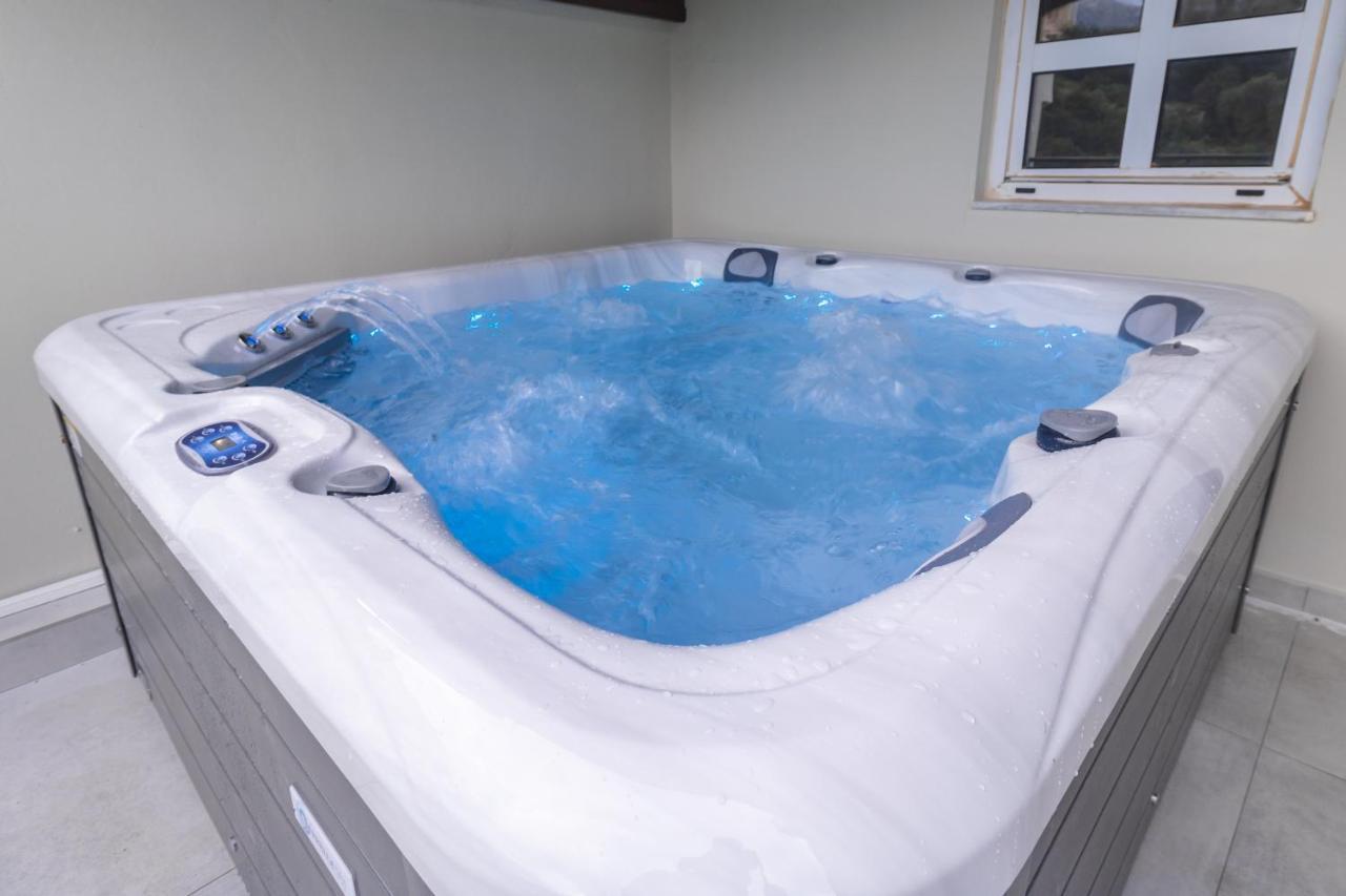 Villa Ventus, 40Sqm Private Pool & Hot Tub! Roussospition Экстерьер фото