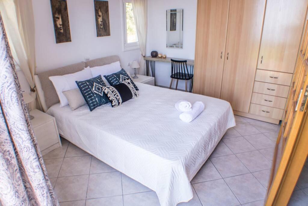 Villa Ventus, 40Sqm Private Pool & Hot Tub! Roussospition Экстерьер фото